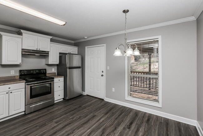 Foto del edificio - 224 Sylvan Dr