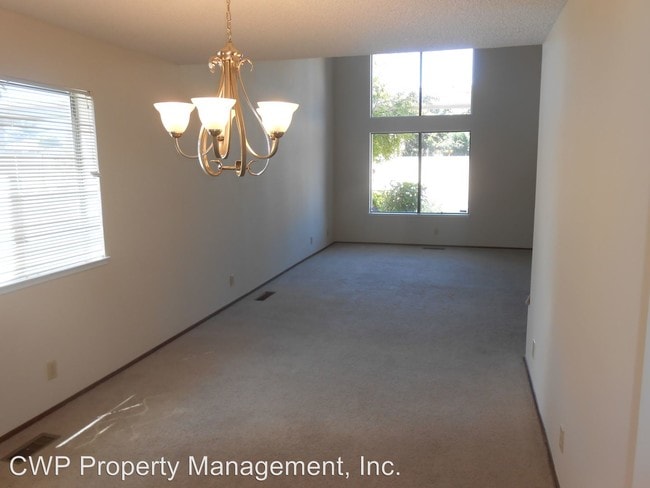 Building Photo - 14809 Oleander St