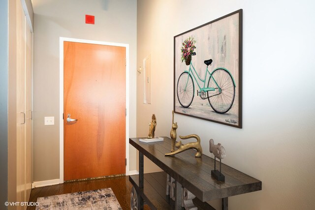 Building Photo - 210 S Desplaines St