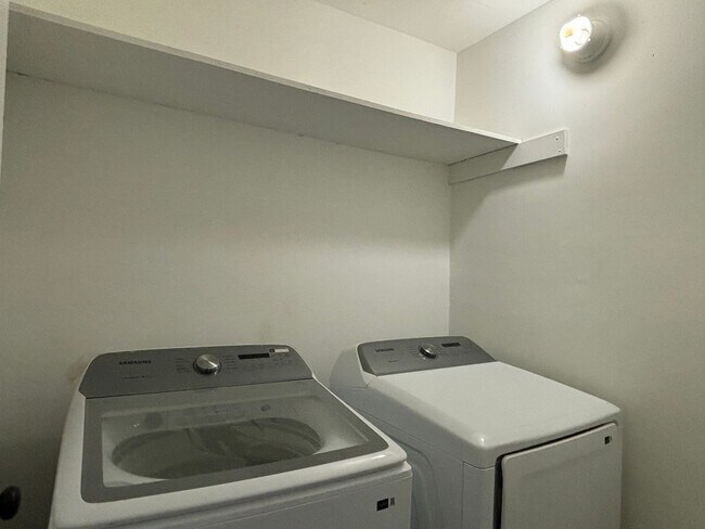 Building Photo - 2617 Shriver Ave