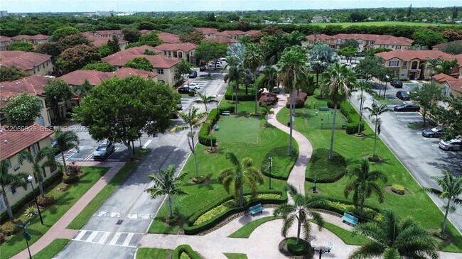Foto del edificio - 3390 NE 13th Cir Dr