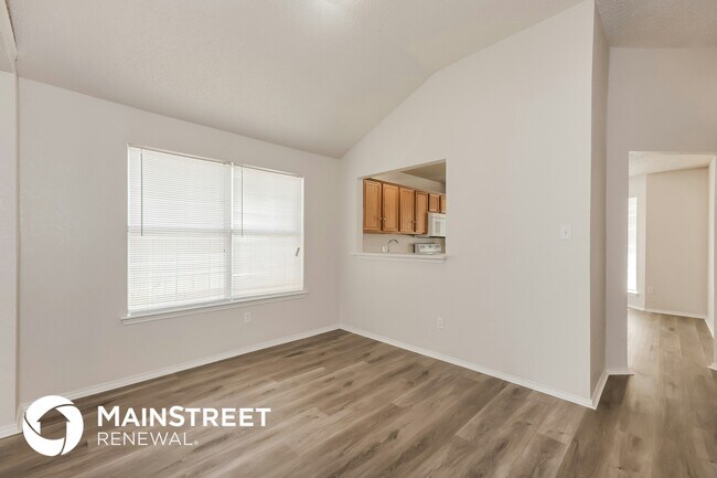 Foto del edificio - 10836 Deauville Cir N