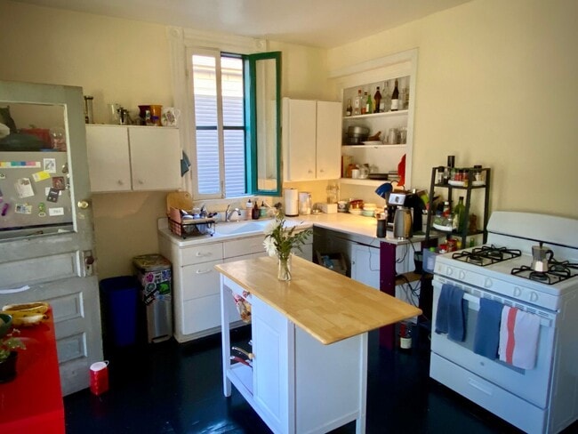 Foto del edificio - 5510 Howe St