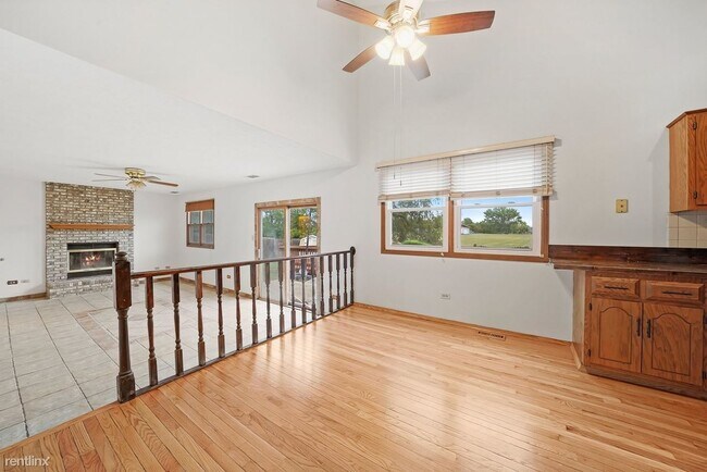 Building Photo - 3 br, 2 bath House - 1608 Timberline Dr
