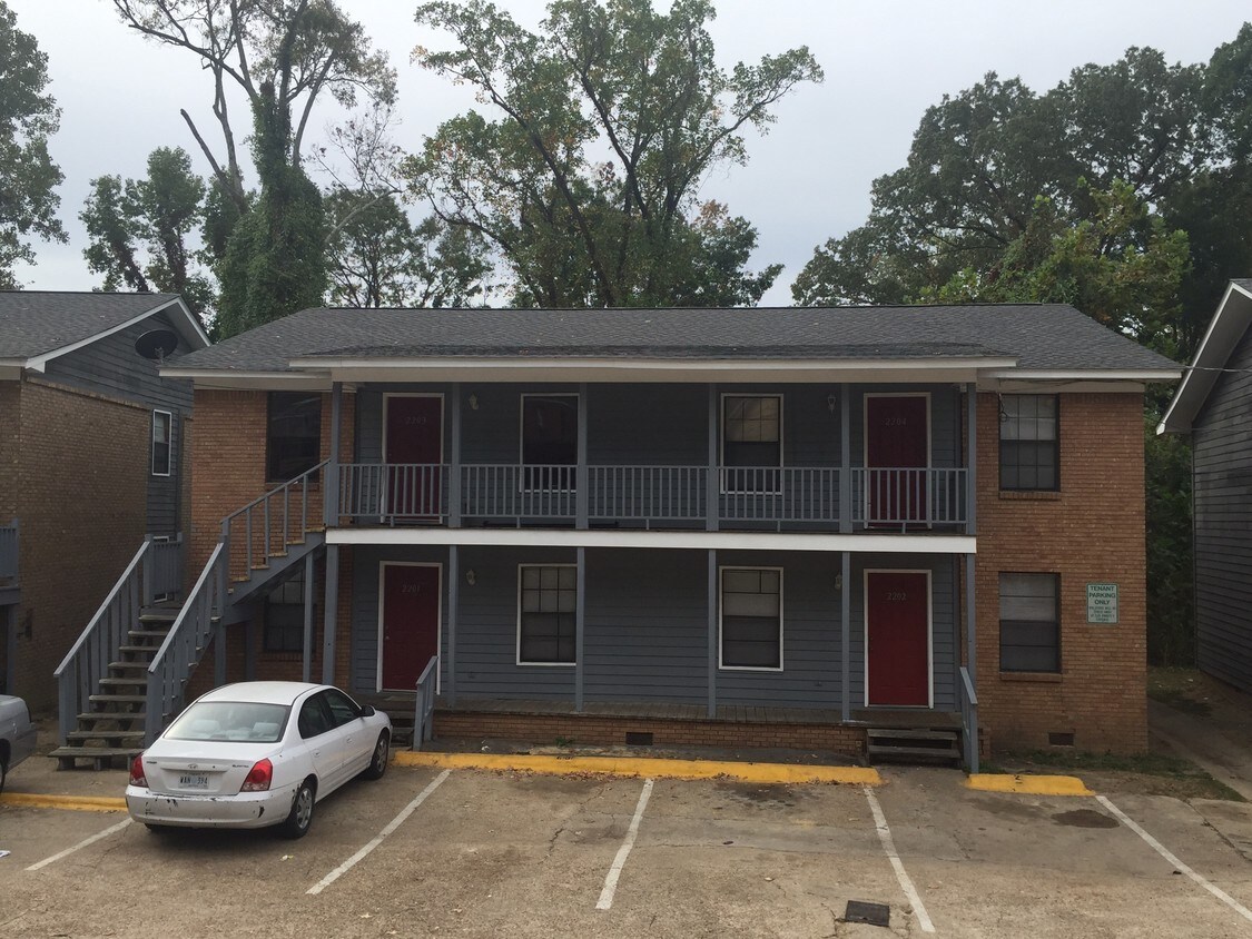 Foto principal - 130 Eastover Dr
