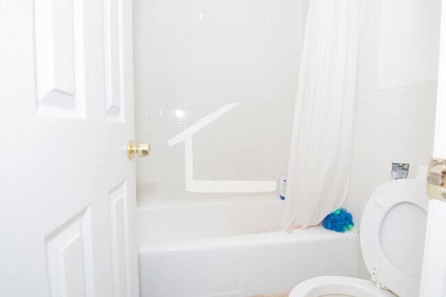 Foto del edificio - Nice 2 bed in Fenway