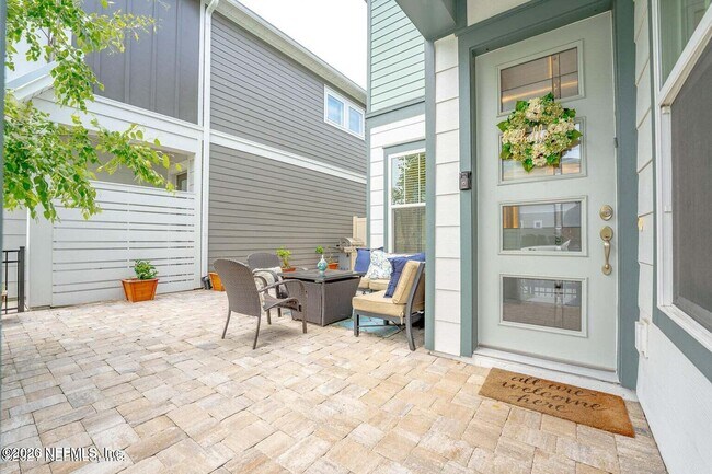 Foto del edificio - 7413 Beach Walk Pl