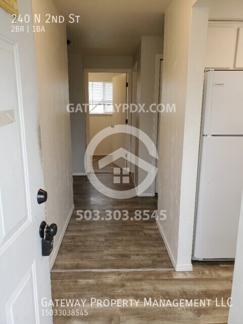 Foto del edificio - 240 N 2nd St