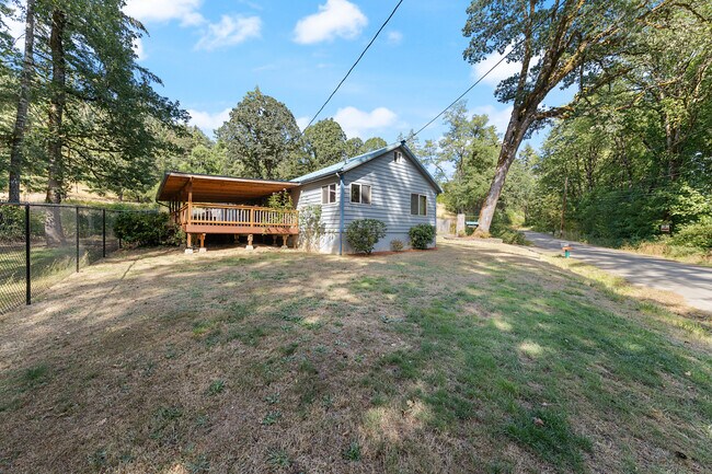 Building Photo - 27775 Jahn Rd