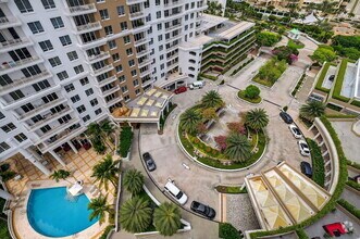 Building Photo - 701 Brickell Key Blvd