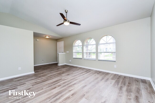 Foto del edificio - 3330 SW 27th Ave