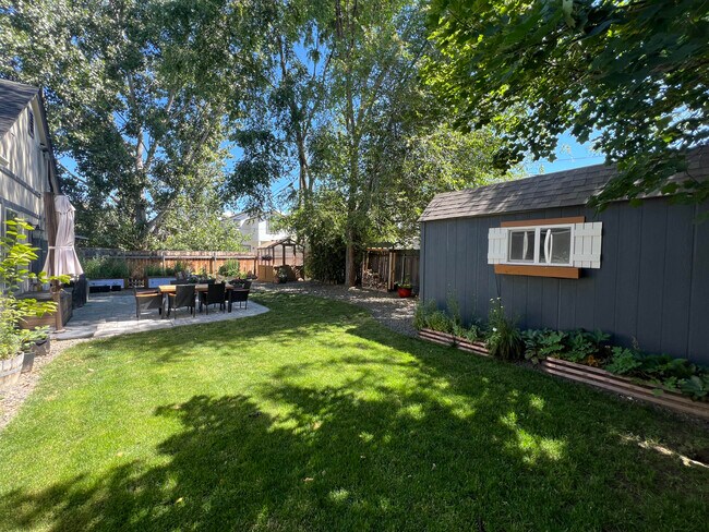 Foto del edificio - 2216 S Longmont Ave