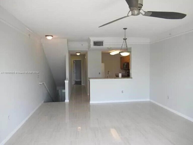Building Photo - 2044 Alta Meadows Ln