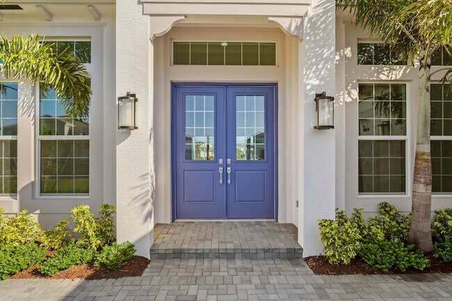 Building Photo - 14823 Wildwood Cir
