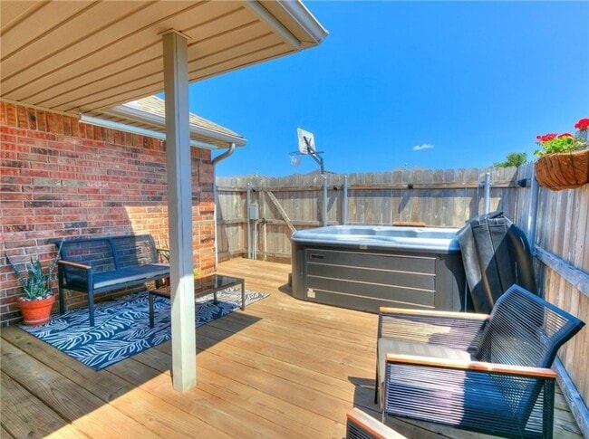 Building Photo - 4525 SE 81st St