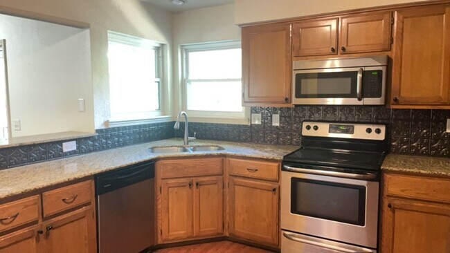 Foto del edificio - Great 3 Bedroom in Bella Vista!