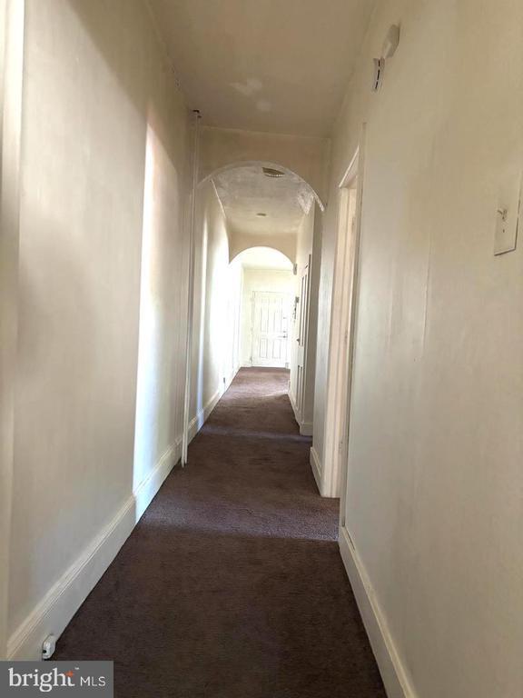 Foto del edificio - 17 Arbutus Ave