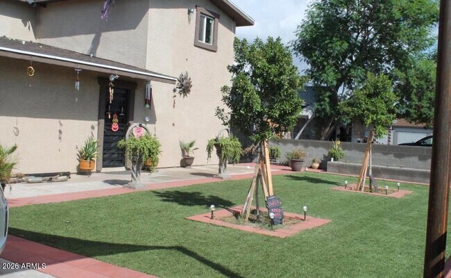 Foto del edificio - 4828 W Encanto Blvd
