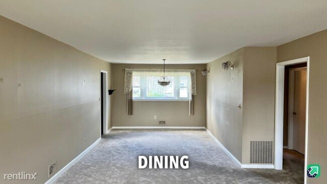 Foto del edificio - 3 br, 1.5 bath House - 60 E Side Ave