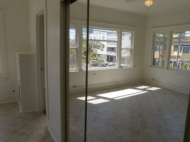 Interior - 326 W 5th St