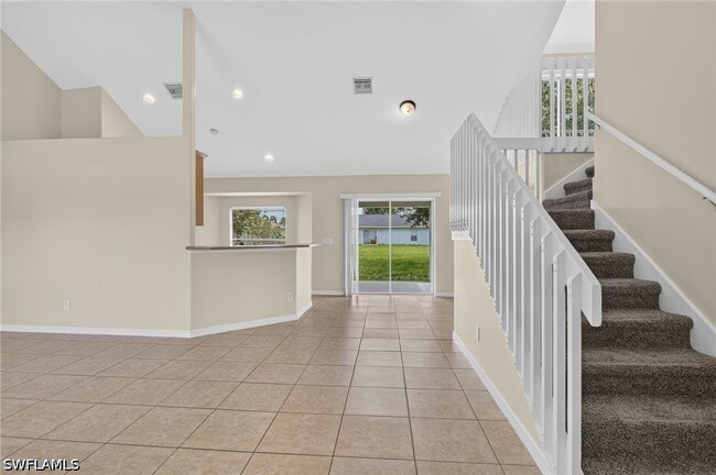 Foto del edificio - 523 SE 25th Ln