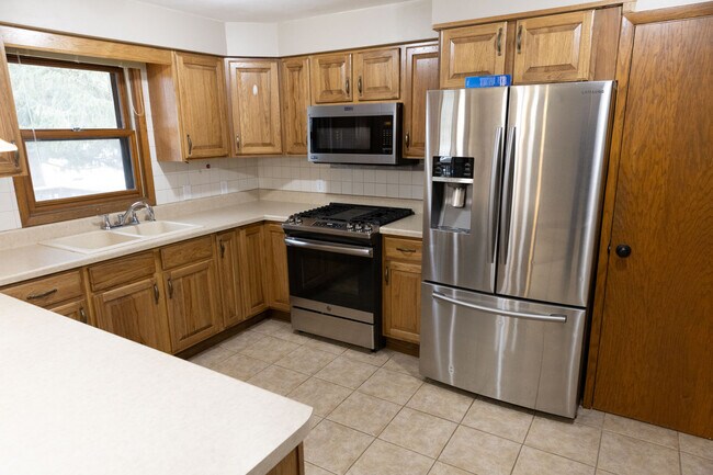 Foto del edificio - N1614 Meadowview Dr