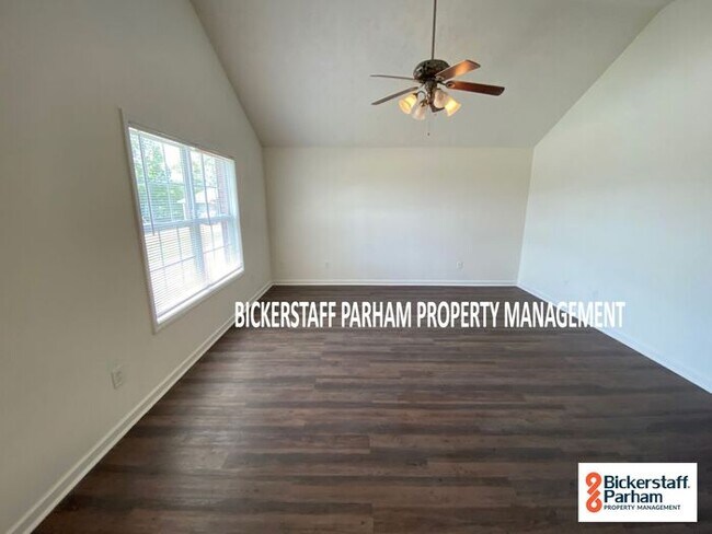 Foto del edificio - Summerwind Dr In Phenix City!