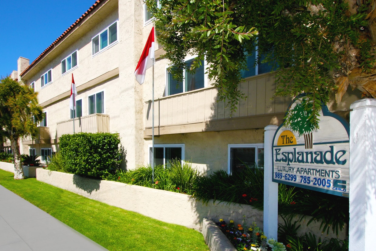 The Esplanade 16505 Vanowen St Van Nuys, CA Apartments for Rent in