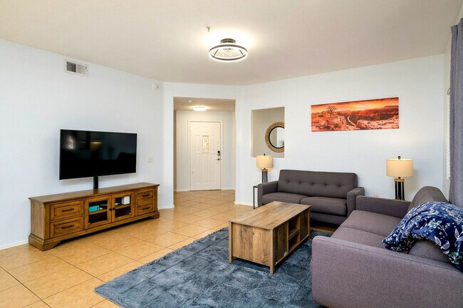 Foto del edificio - 9455 E Raintree Dr