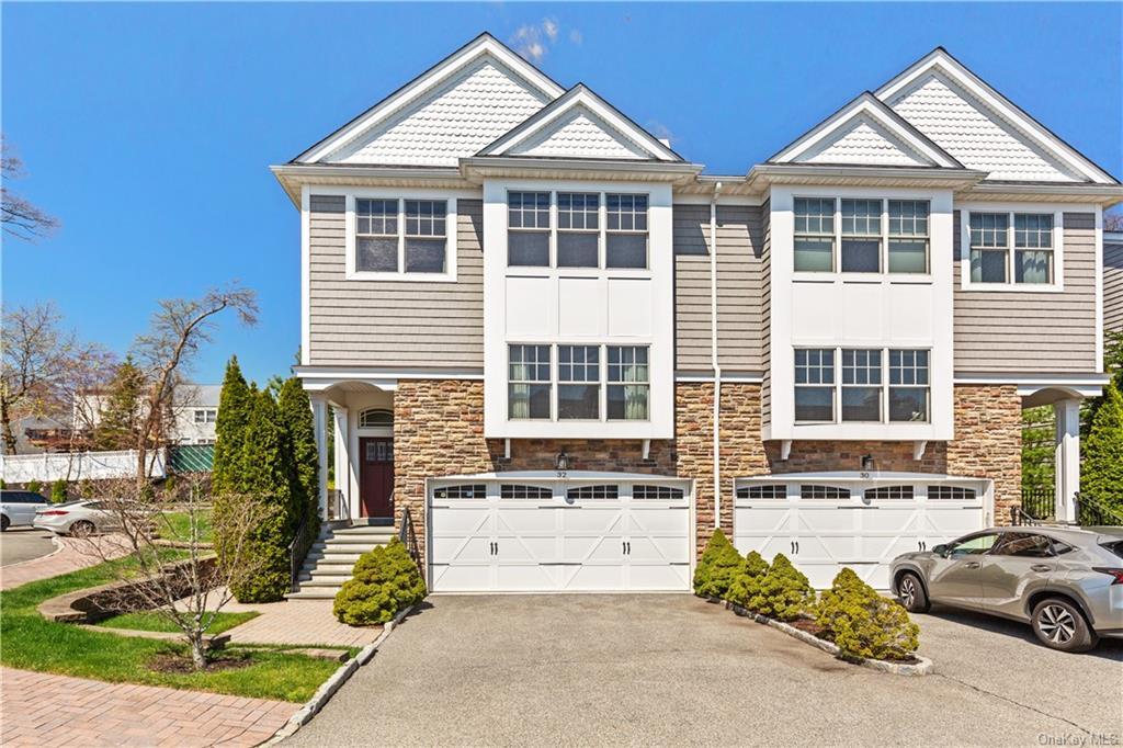 Foto principal - 32 Hidden Ridge Ct
