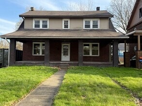Building Photo - 433 Norwood Ave