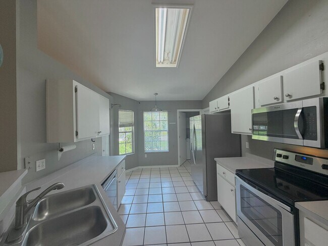 Foto del edificio - 3946 NW 59th Ave