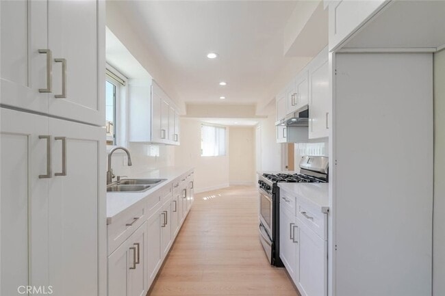 Foto del edificio - 11246 Saticoy St