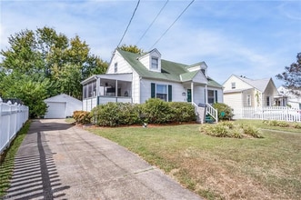 Building Photo - 3465 E Bonner Dr