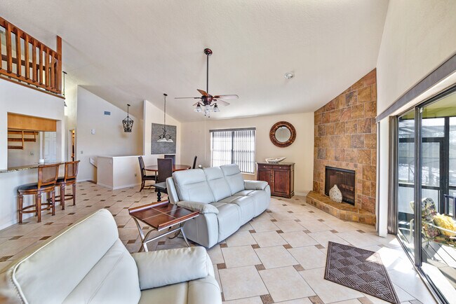 Foto del edificio - 6321 Garland Ct