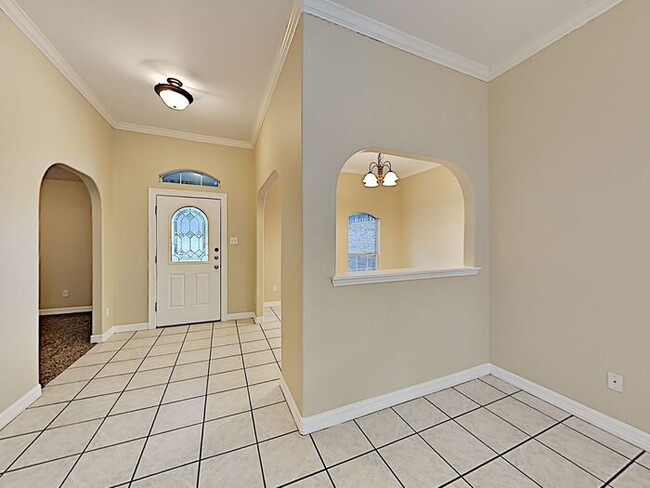 Building Photo - No Application Fees* $500 off 1st months r...