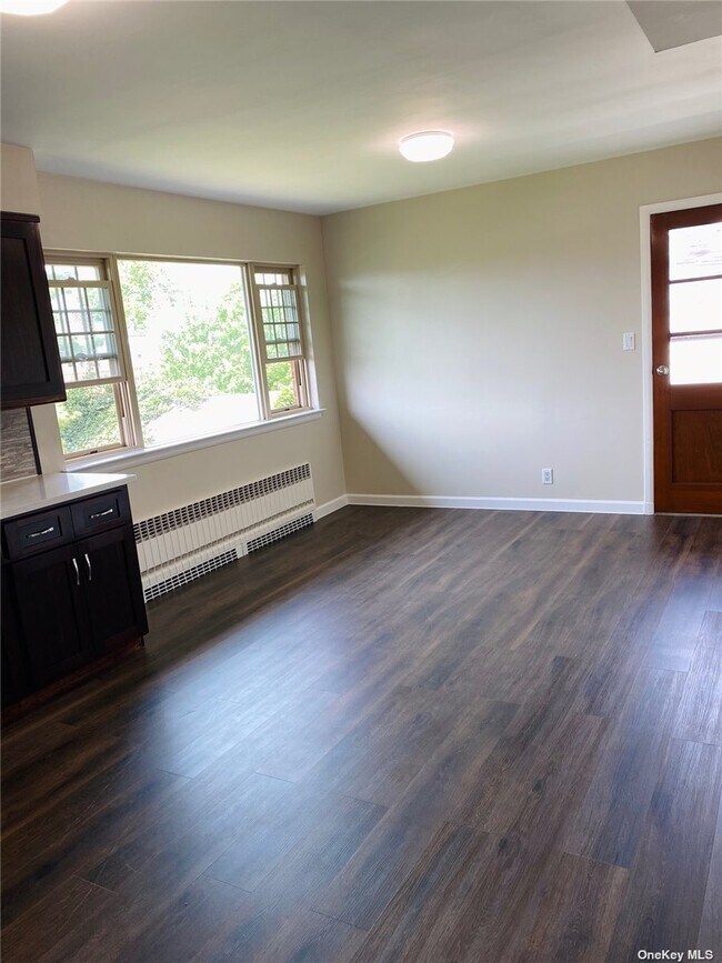 Foto del edificio - 48-48-48193 193rd St