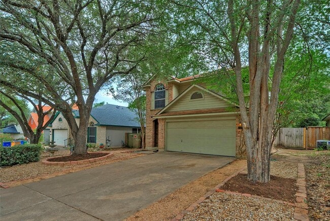 Building Photo - 1319 Strickland Dr