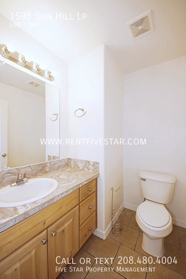 Building Photo - 4 Bedroom 2.5 Bathroom Home in Highland Ar...