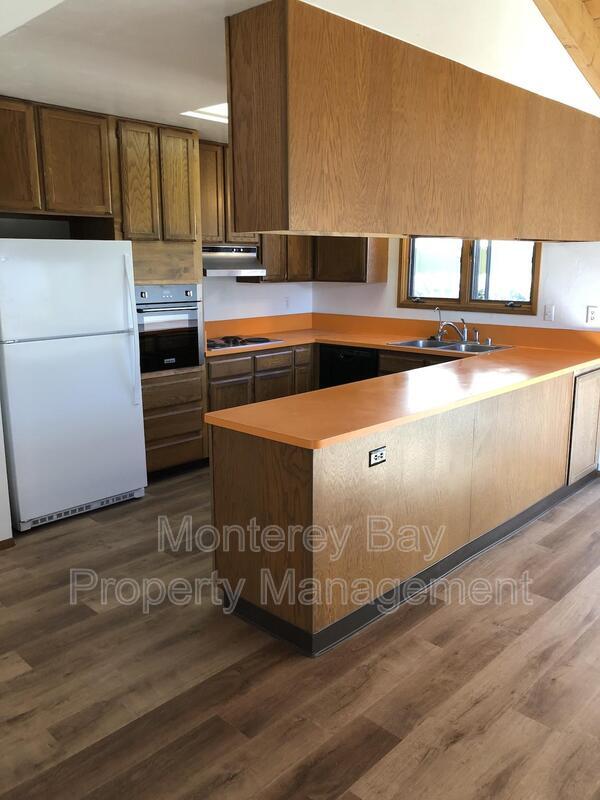 1035 Seventh St Unit B, Monterey, CA 93940 Condo for Rent in Monterey