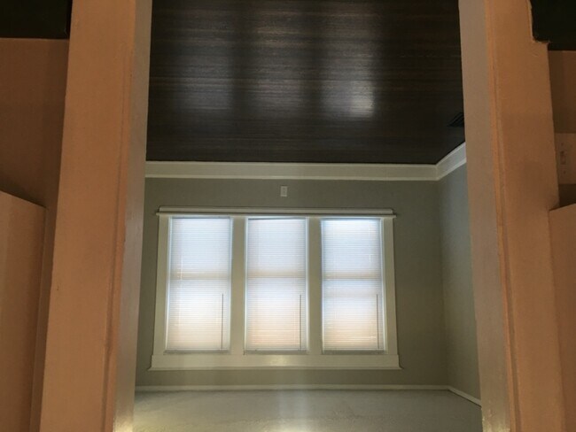 Foto del edificio - 4345 Watterson St