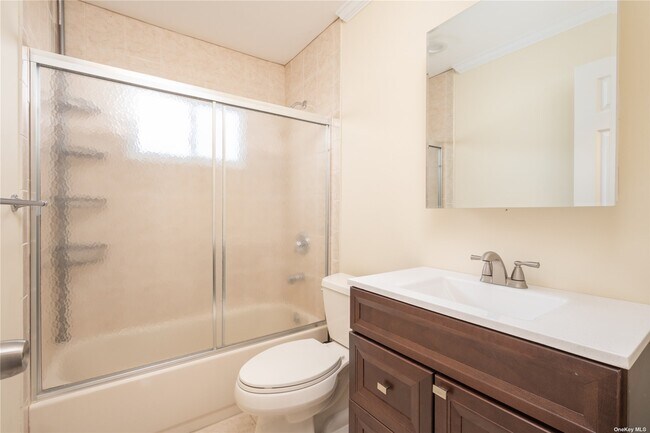 Building Photo - 108 Wright Ave