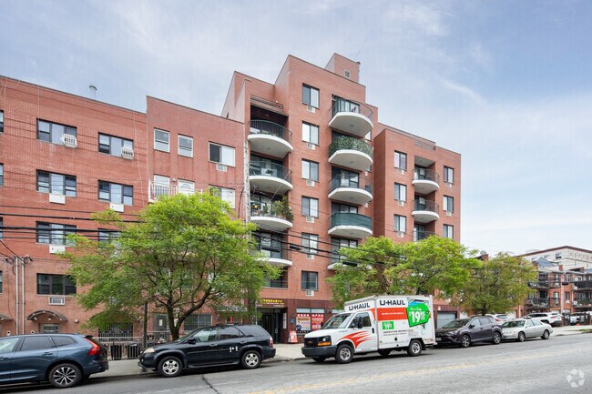 Building Photo - 136-16 35th Ave