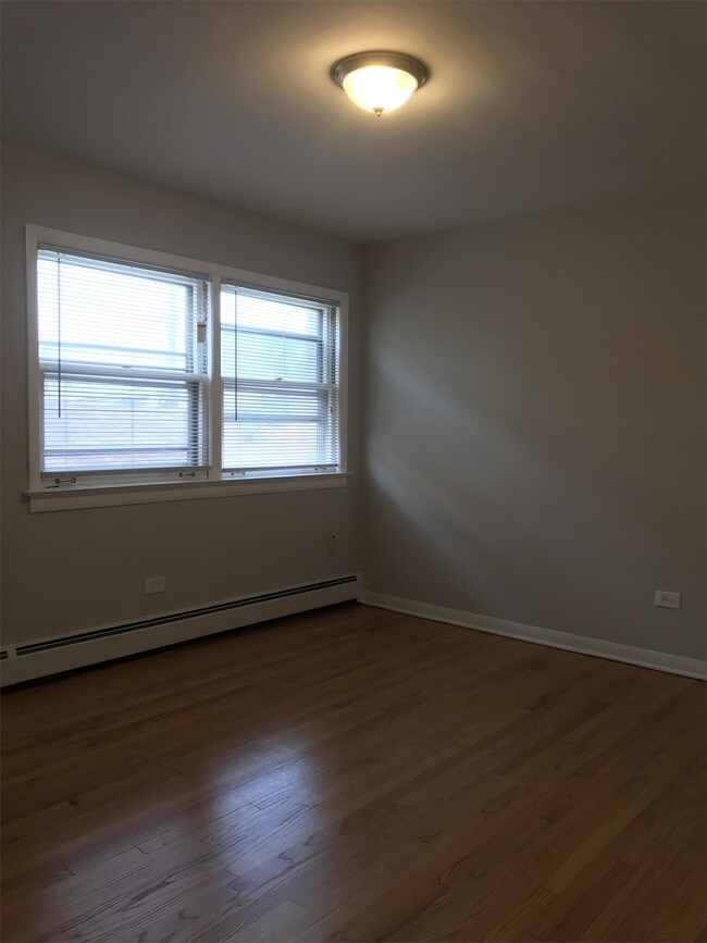 Building Photo - 2119 Harlem Ave