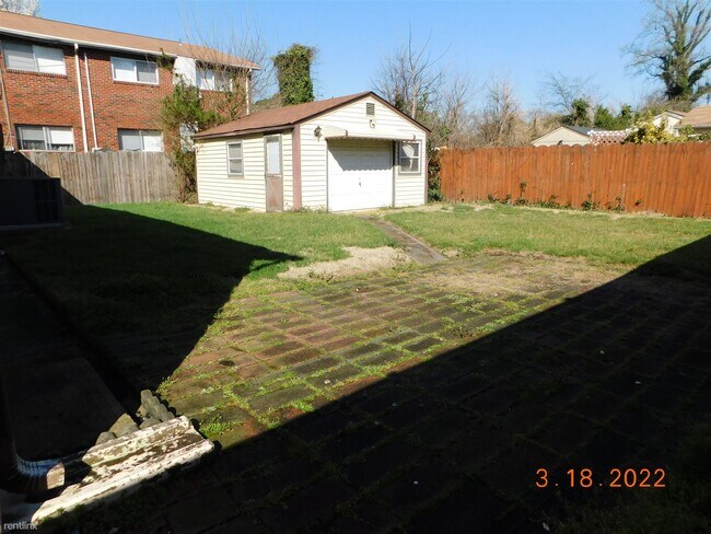 Foto del edificio - 3 br, 1.5 bath House - 1020 E Leicester Ave