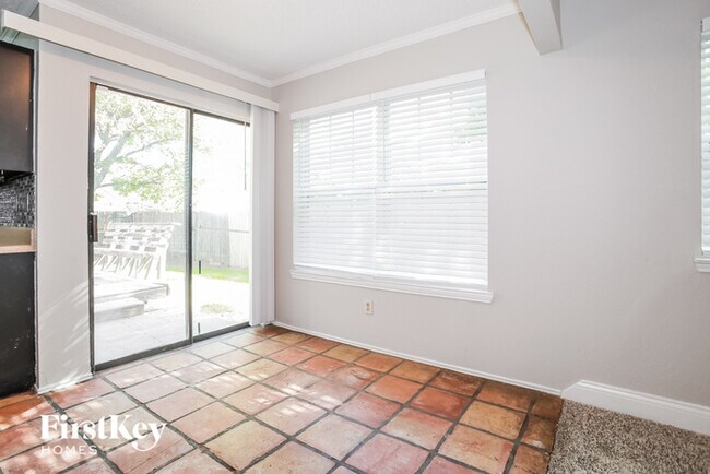 Building Photo - 6708 Windwillow Dr