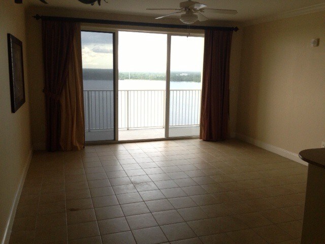 Foto del edificio - 13425 Blue Heron Beach Dr