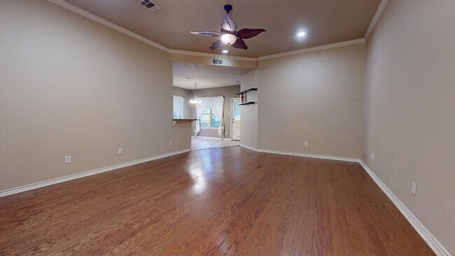 Foto del edificio - 1593 Woodbine Ct