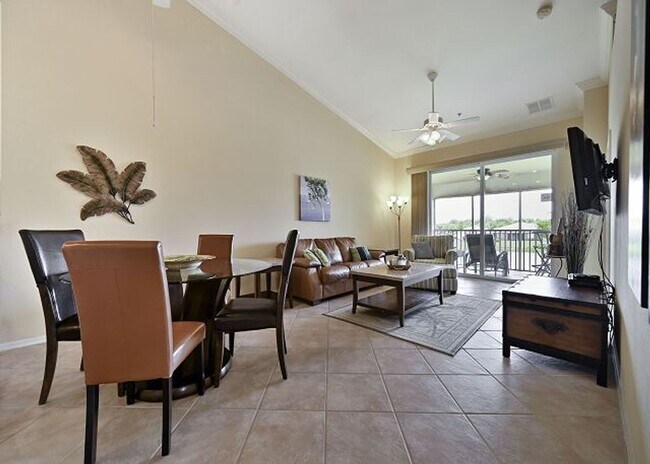 Building Photo - ** 2 + Den, Lake View ~ Turnkey Furnished ...