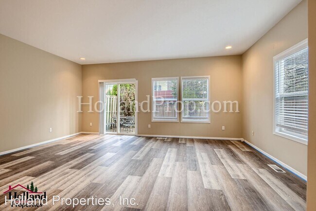 Building Photo - 3 br, 2.5 bath House - 3186 NE 13th Pl